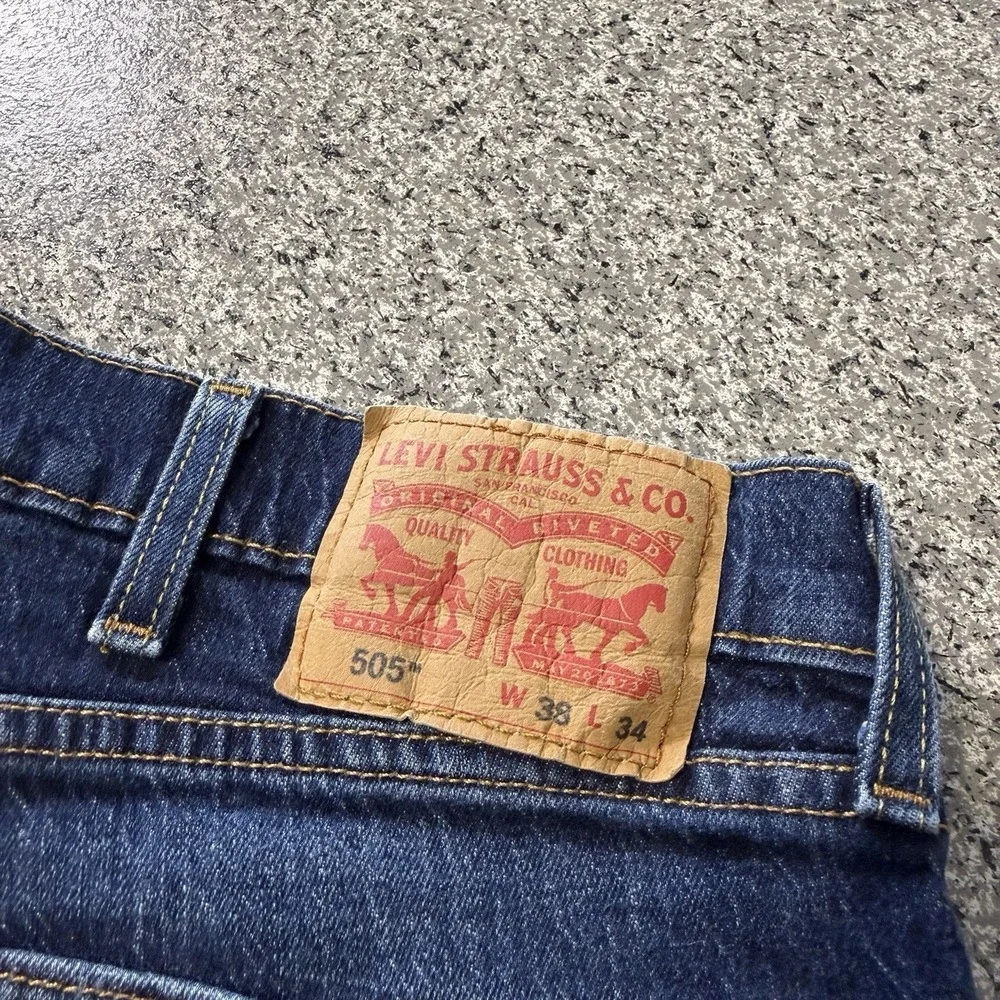 Levis 505 Jeans Mens 38x34 Classic Straight Fit Stretch Denim Medium Wash
